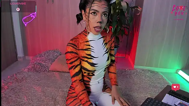 AndreaVelasco online show from March 27, 2026, 6:18 pm