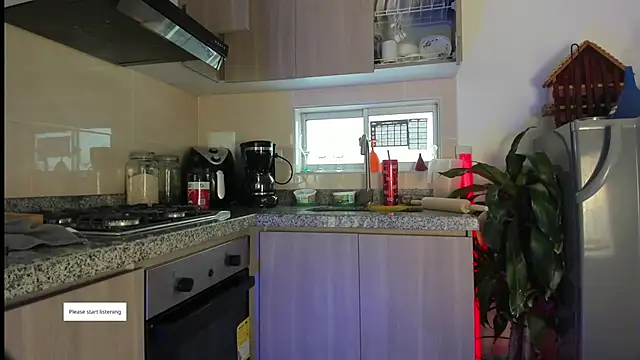 AndreaVelasco online show from April 21, 2026, 3:28 pm