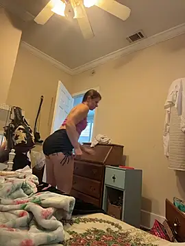 HotMessStilltheBest online show from November 7, 2025, 7:03 pm