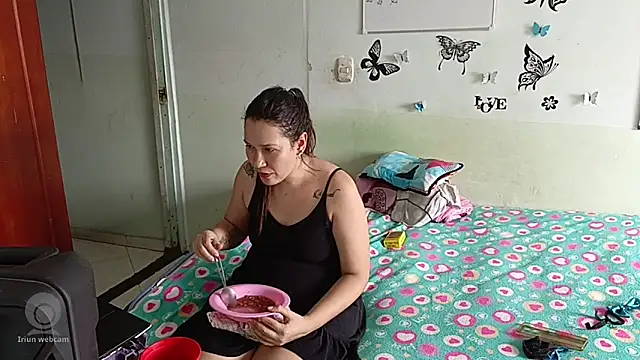 luxandracon23 online show from March 20, 2025, 4:20 pm