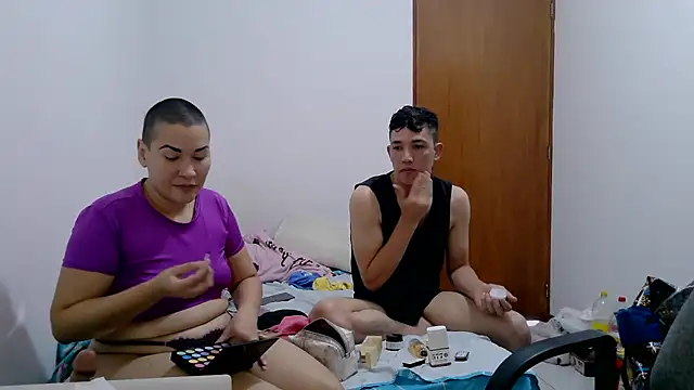 luxandracon23 online show from November 27, 2025, 12:07 pm