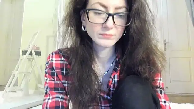 Baby Jewel online show from January 23, 2025, 11:15 am