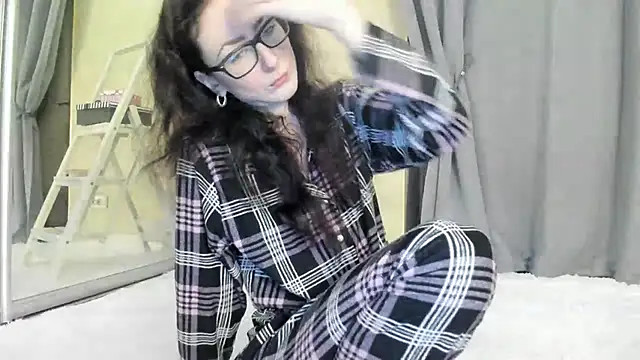 Baby Jewel online show from September 13, 2025, 10:15 am