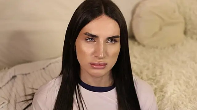 Kim Oberlin  online show from January 8, 2025, 2:46 pm