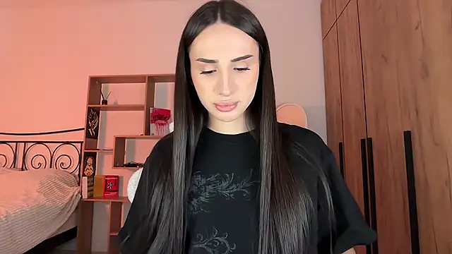 Kim Oberlin  online show from April 20, 2026, 12:08 pm