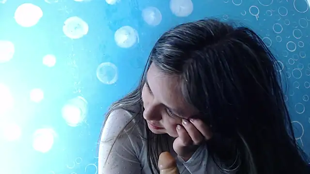 stephanieross202cl online show from January 18, 2025, 9:34 am