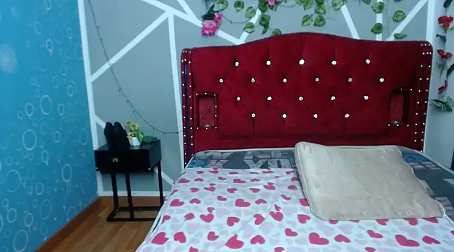 stephanieross202cl online show from February 1, 2025, 6:43 am