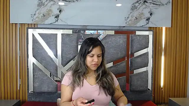 stephanieross202cl online show from February 21, 2026, 12:39 pm