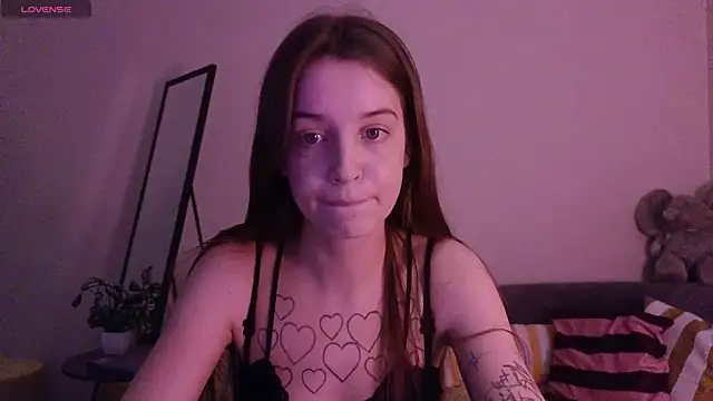 Snapshot of Sweet_Evva chatting on June 4, 2026, 4:46 pm Sweet Evva online show from June 4, 2026, 4:46 pm