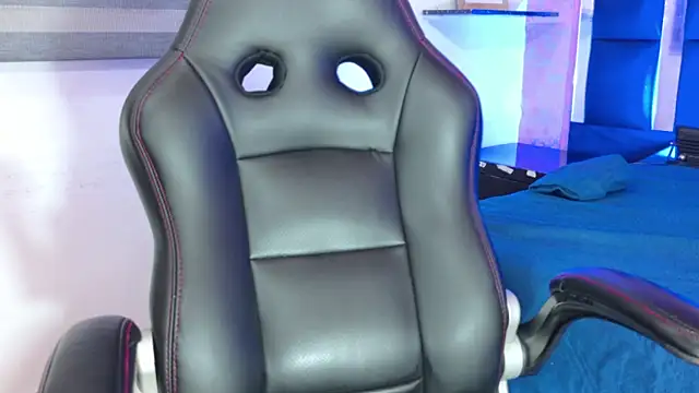 Sofia martiin online show from September 23, 2025, 3:09 am