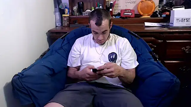 ScubaStevex online show from February 9, 2025, 6:11 am