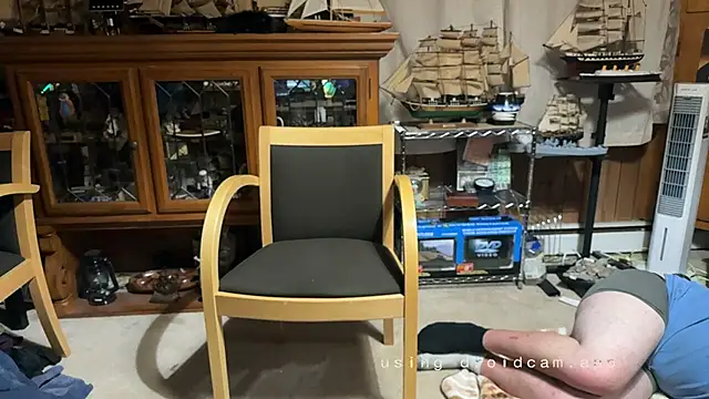 ScubaStevex online show from May 7, 2026, 7:58 am