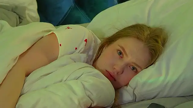 SelinSwarovski online show from March 10, 2026, 4:06 am