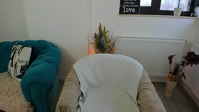 Arya Shinex online show from December 23, 2025, 9:51 am