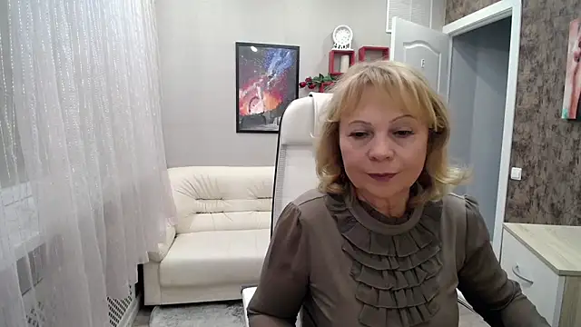 Milla Cutie18 online show from March 12, 2025, 7:02 am