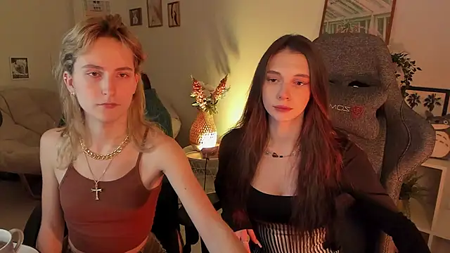 AveAngela online show from January 16, 2025, 12:42 pm