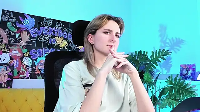 LuxRayi online show from February 18, 2025, 3:21 am