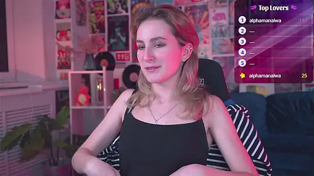 LuxRayi online show from February 20, 2025, 6:13 pm