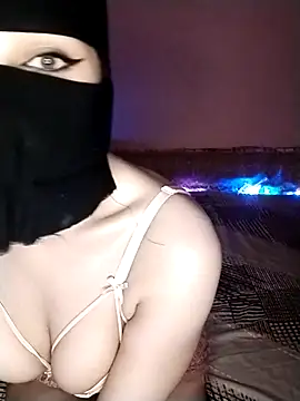 Qamarr online show from March 21, 2025, 6:07 pm