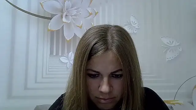 TinaFun4u online show from October 8, 2025, 7:33 pm