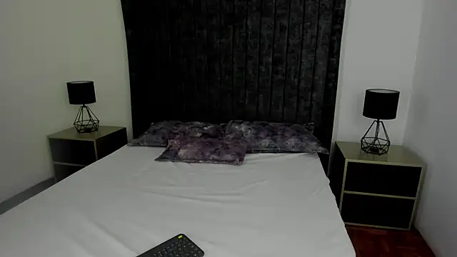 NataGarcia online show from April 23, 2026, 5:37 pm