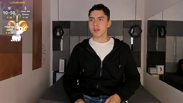 LiamNovak online show from November 26, 2025, 12:06 pm