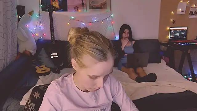 KatiKate online show from February 25, 2025, 11:22 pm