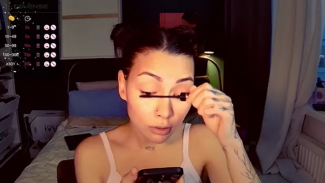 KatiKate online show from April 23, 2026, 5:48 pm