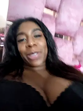 KloheCurvy online show from December 12, 2024, 12:27 am