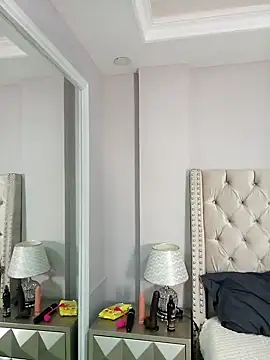 KloheCurvy online show from January 22, 2025, 12:06 pm