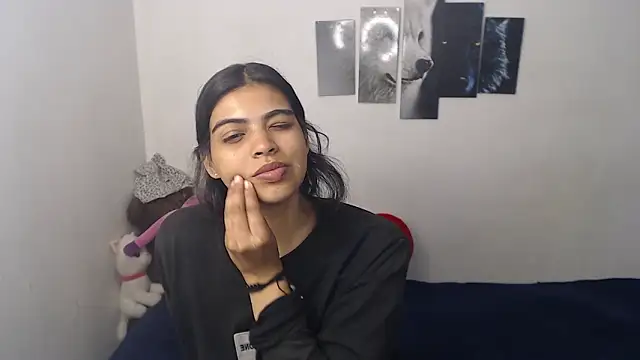 Pocahontas Princess  online show from March 18, 2026, 5:49 pm