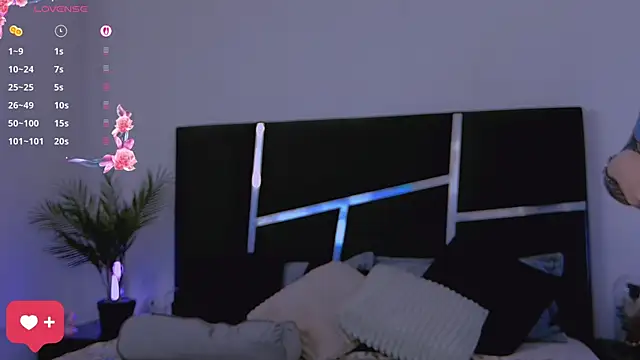 KimSkyex online show from June 8, 2026, 1:28 am
