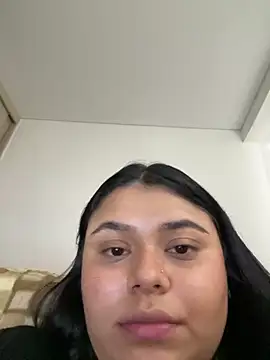 alissonfernandez  online show from February 22, 2025, 9:37 pm