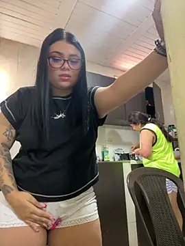 alissonfernandez  online show from September 20, 2025, 1:56 pm