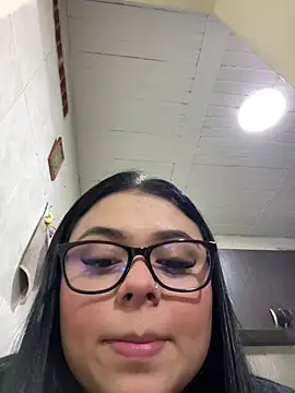 alissonfernandez  online show from September 25, 2025, 11:03 am