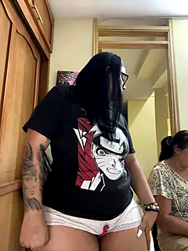 alissonfernandez  online show from November 21, 2025, 4:11 am