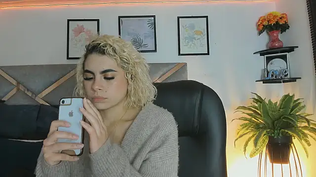 marian pinzon online show from April 20, 2026, 7:04 pm