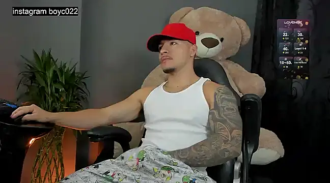 boyc022  online show from February 24, 2025, 2:04 pm