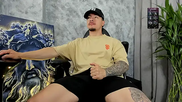 boyc022  online show from November 9, 2025, 1:09 pm