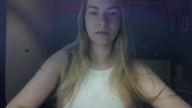 Snapshot of ROSIEx_sweet chatting on April 29, 2026, 6:50 am ROSIEx sweet online show from April 29, 2026, 6:50 am