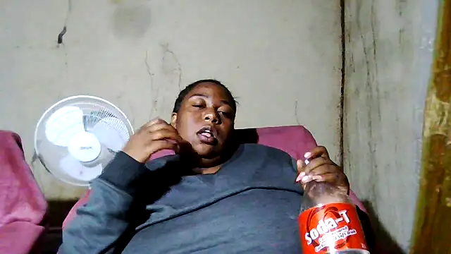 bustyboobs6 online show from September 12, 2025, 7:58 pm