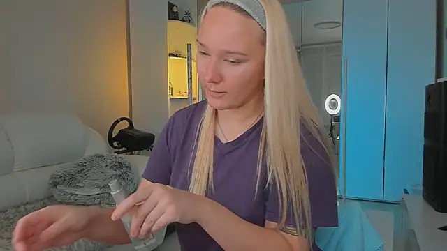 1AlexaGoddess3 online show from January 20, 2025, 2:53 am