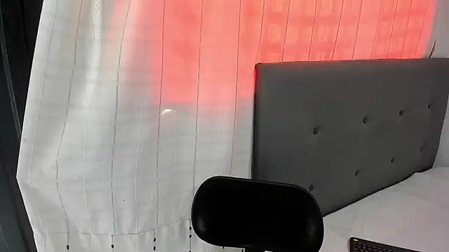 angela nix online show from September 15, 2025, 3:56 pm