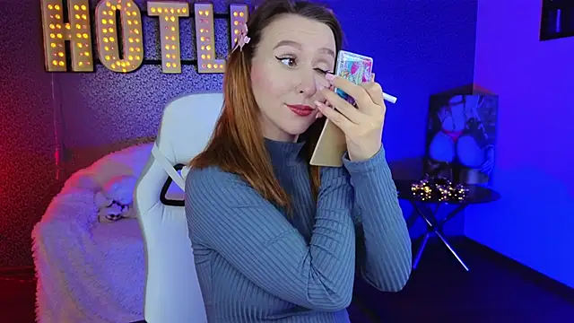 AliceBYKiss online show from December 6, 2024, 12:27 pm