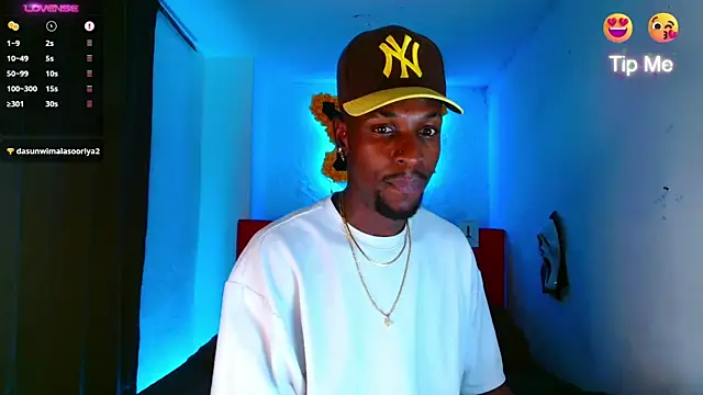 Aroonpapisex online show from February 20, 2026, 6:26 am