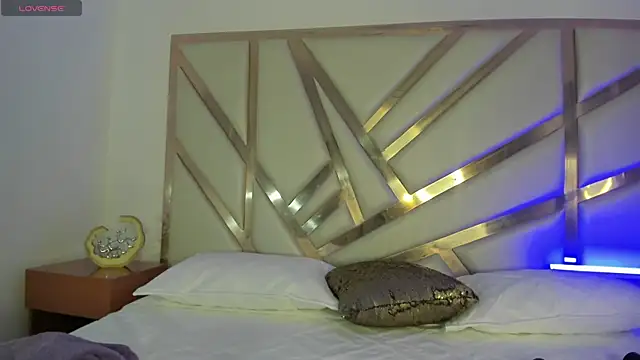 Carolina Evanss online show from September 17, 2025, 11:34 am