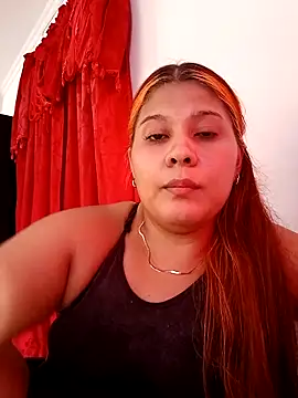 Stylevoluptuousvycky online show from May 7, 2026, 9:53 pm