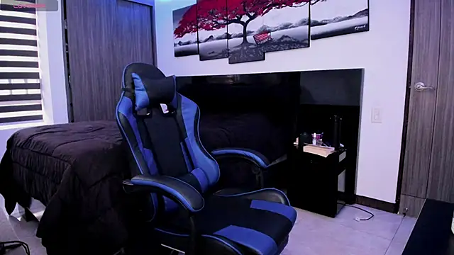 nick klaus online show from April 21, 2026, 10:56 pm