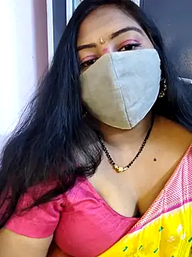 RomeoJuliet345 online show from February 11, 2026, 10:09 am