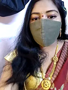 RomeoJuliet345 online show from March 13, 2026, 1:51 pm